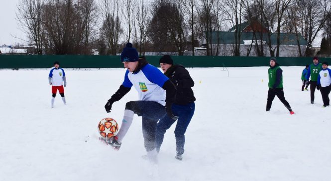 Мини-футбол на снегу на призы районной газеты «Звезда»