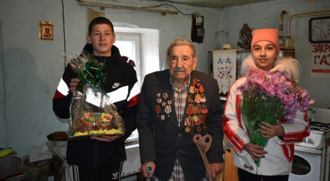 Измалковские журналисты поздравили фронтовика со 100-летним юбилеем