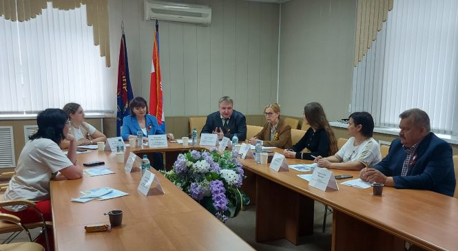 ЛИПЕЦКИЕ ПРОФСОЮЗЫ И ЖУРНАЛИСТЫ УКРЕПЛЯЮТ ДРУЖБУ