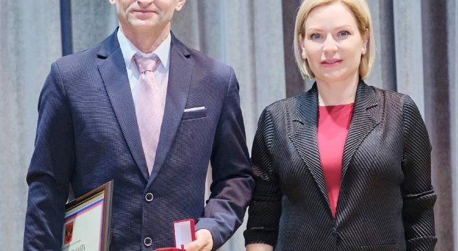МИНИСТРЫ НА СТРАНИЦАХ «ЗВЕЗДЫ»