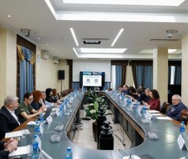 НА ОСТРИЕ ПРОБЛЕМЫ