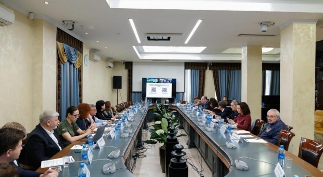 НА ОСТРИЕ ПРОБЛЕМЫ
