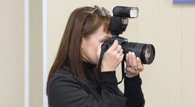 ТРИ ЖУРНАЛИСТА СТАЛИ ЗАСЛУЖЕННЫМИ РАБОТНИКАМИ СМИ РЕГИОНА