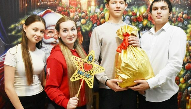 ГОСТЯМ В РЕДАКЦИИ «ЗВЕЗДЫ» РАДЫ