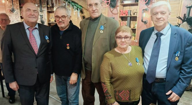 ВЕТЕРАНЫ ЛИПЕЦКОЙ ЖУРНАЛИСТИКИ СОБРАЛИСЬ ЗА КРУГЛЫМ СТОЛОМ