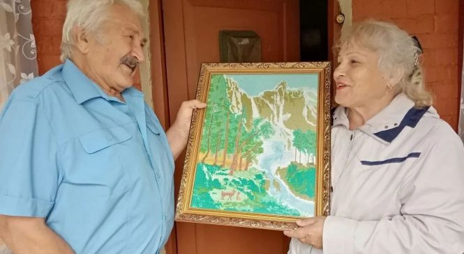 ВЕТЕРАН РАЙОННОЙ ЖУРНАЛИСТИКИ СОЗДАЕТ КРАСОТУ НА КАРТИНАХ