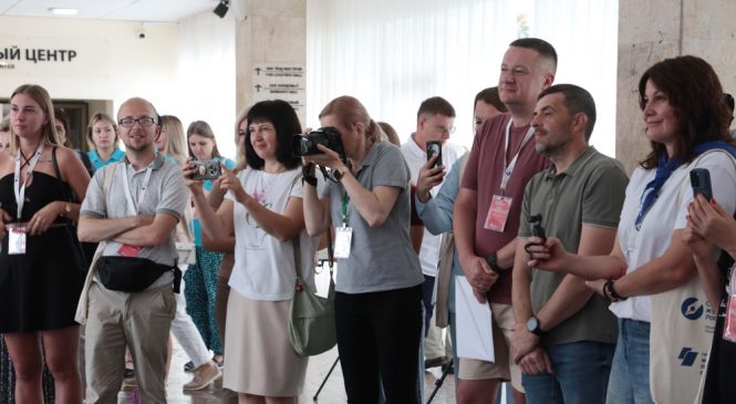 УСПЕВАЕМ ПОДАВАТЬ МАТЕРИАЛЫ НА КОНКУРСЫ