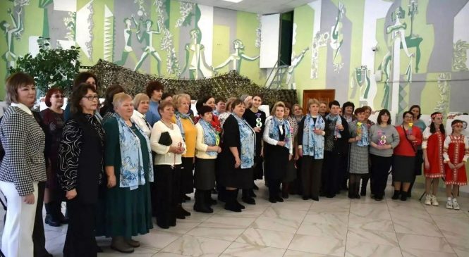 ИЗМАЛКОВСКИЕ ЖУРНАЛИСТКИ ПРИНЯЛИ УЧАСТИЕ В АКТИВЕ ПЕРВИЧКИ СОЮЗА ЖЕНЩИН РОССИИ